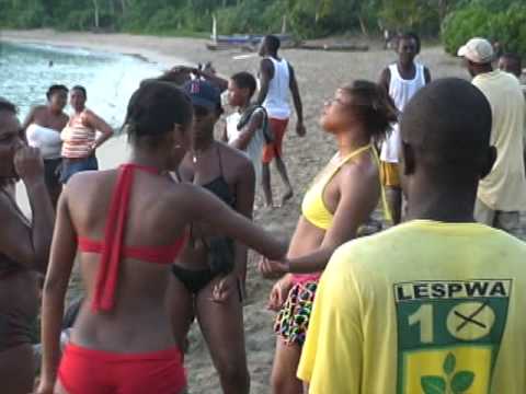  Jacmel, Sud-Est girls